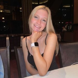 Meet your Posher, Hannah